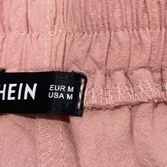 Shorts - Picture 3 of 3